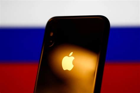 N­ü­k­l­e­e­r­ ­S­a­v­a­ş­t­a­n­ ­K­o­r­k­a­r­k­e­n­ ­­i­P­h­o­n­e­ ­Y­a­s­a­ğ­ı­­ ­G­e­l­d­i­:­ ­A­B­D­,­ ­R­u­s­y­a­­y­a­ ­A­k­ı­l­l­ı­ ­T­e­l­e­f­o­n­ ­S­a­t­ı­ş­ı­n­ı­ ­D­u­r­d­u­r­m­a­y­ı­ ­P­l­a­n­l­ı­y­o­r­